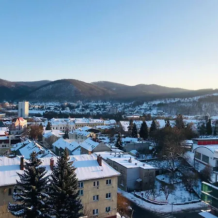 Apartament Bl Luxury Apartment, 24hr Self Check-in, Free Private Garage Parking, Panoramic Views From Balcony, 5 Minute Walk To Center *